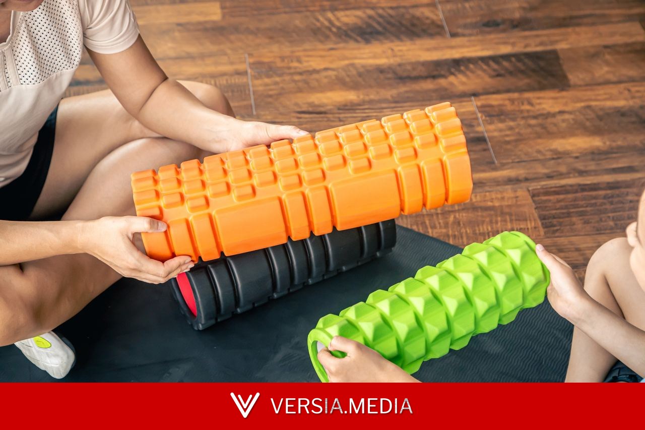Foam roller: conheça 5 exercícios para fazer com o rolinho